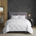 Maximum Warmth White 300 TC Cotton Sateen 3M Thinsulate Down Alternative Full/Queen Comforter